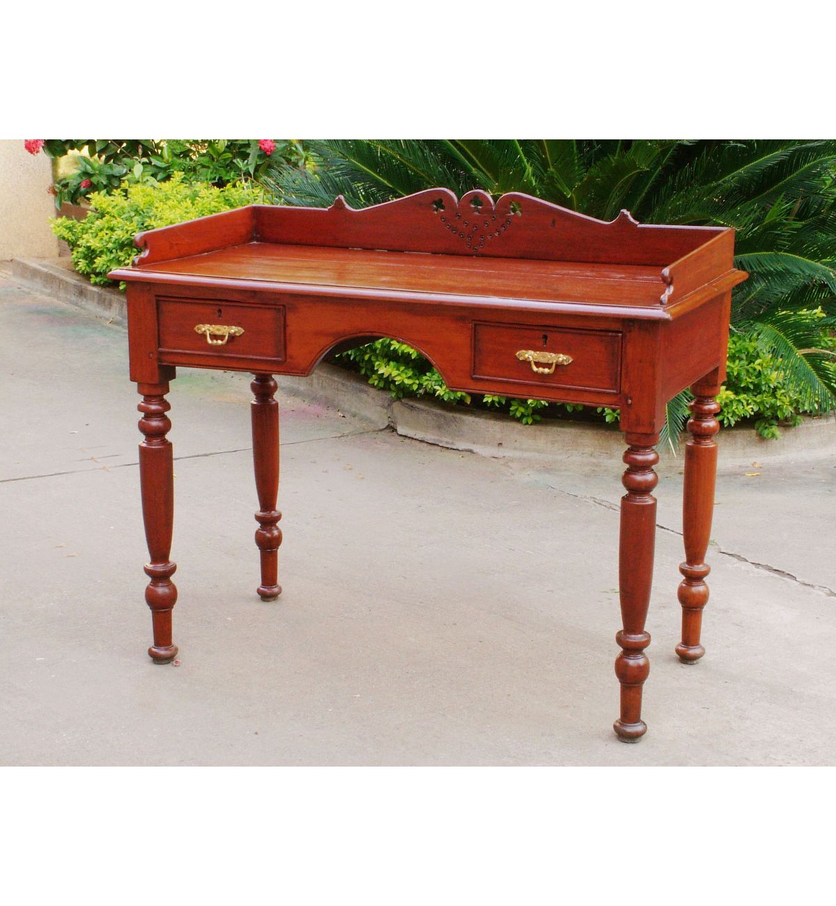 #FUDE09 Vintage Paneled Desk
