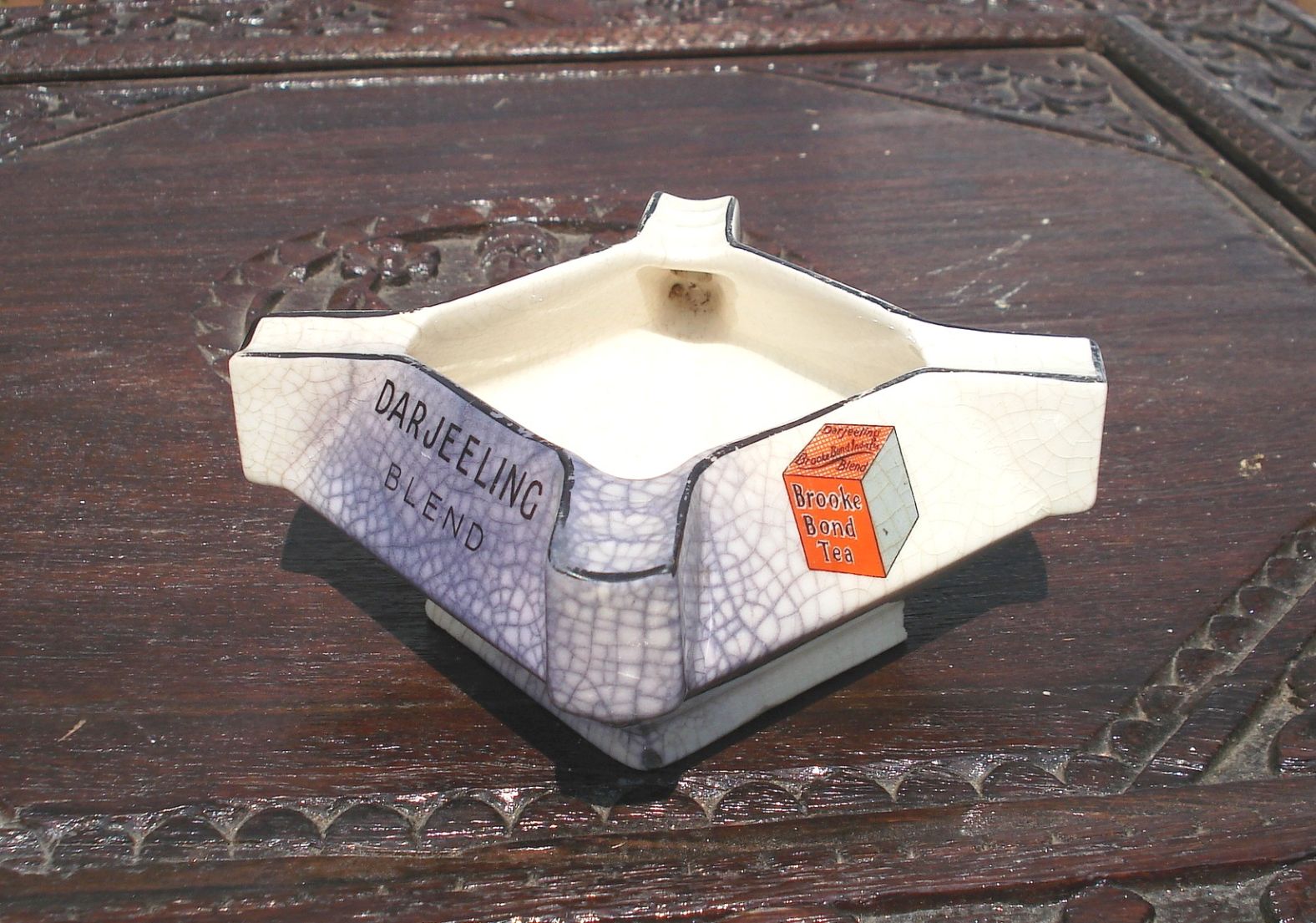 #POAT03 Vintage Hanley England Ashtray