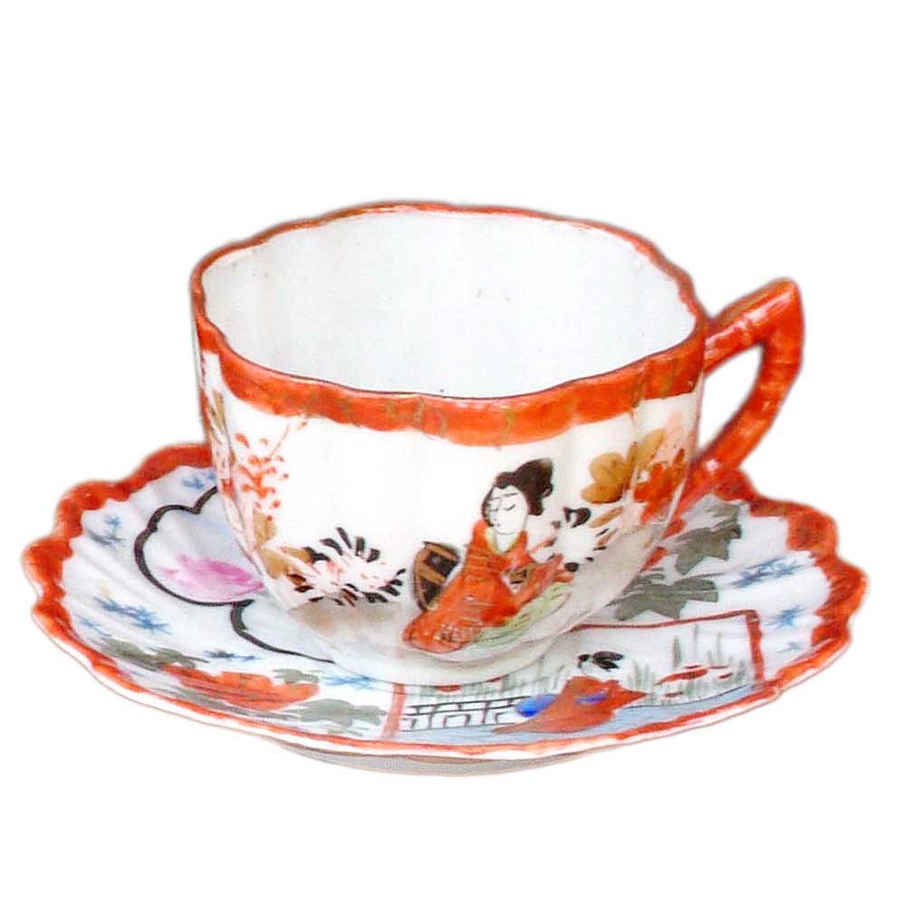 #POCU-01 Cup and a Saucer with Chinese Figures